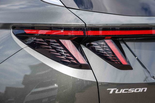 Certified 2025 Hyundai Tucson SEL AWD/4WD image 10