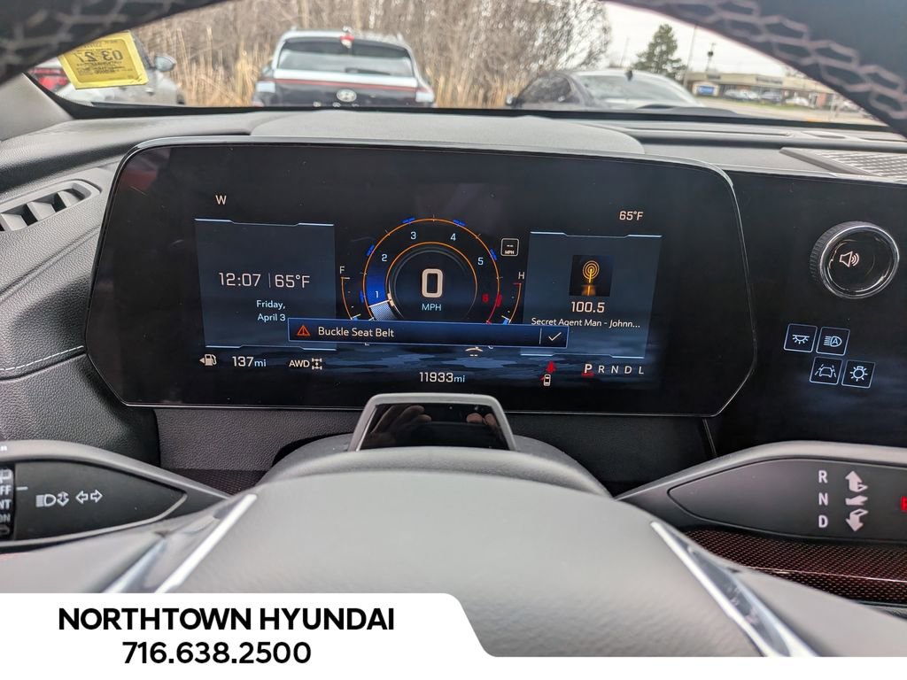 Used 2025 Chevrolet Traverse Z71 w/ Enhanced Driving Package AWD/4WD image 8