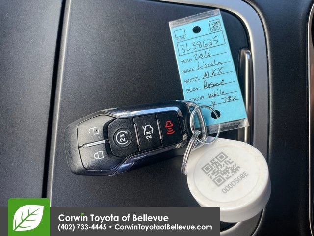 Used 2016 Lincoln MKX Reserve w/ Climate Package image 26