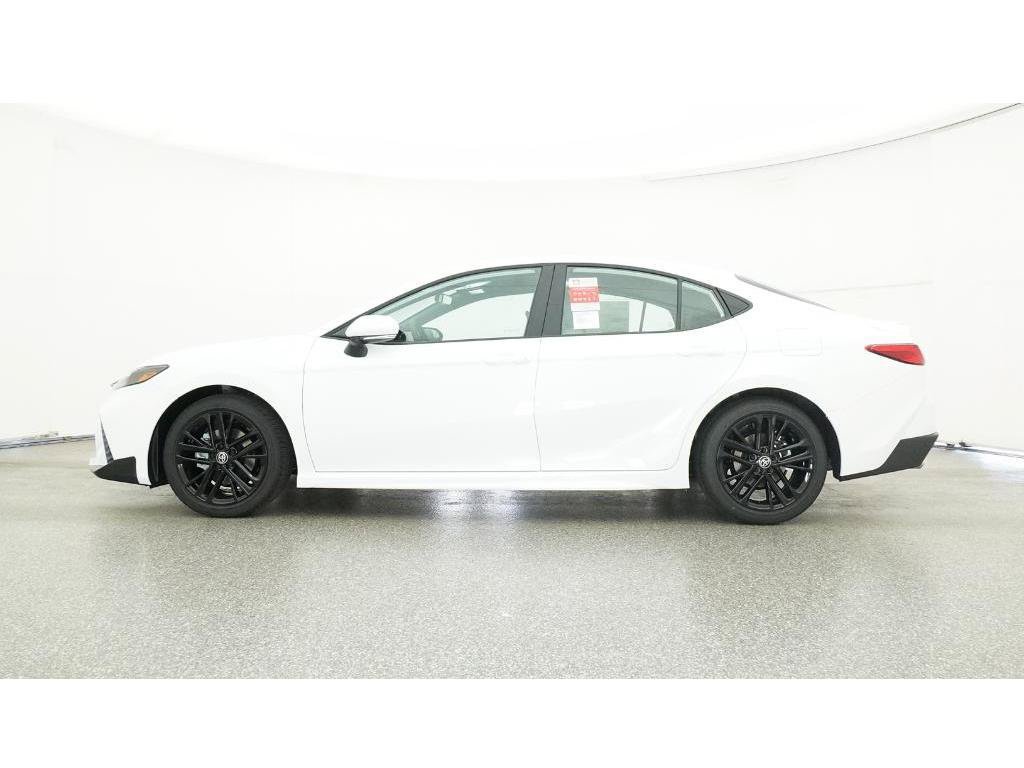 Used 2025 Toyota Camry SE FWD image 24