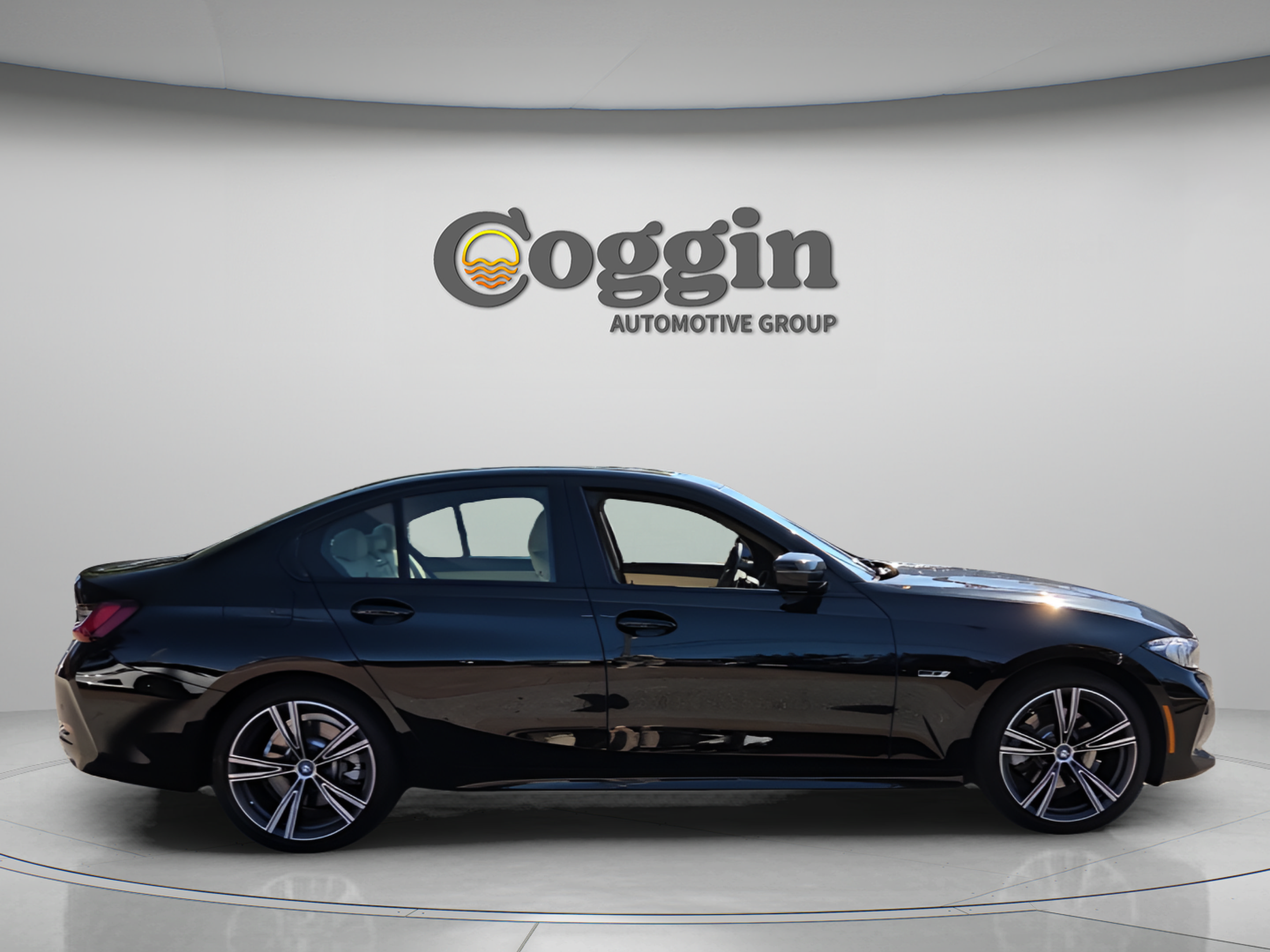 Used 2023 BMW 330e w/ Driving Assistance Package RWD image 6