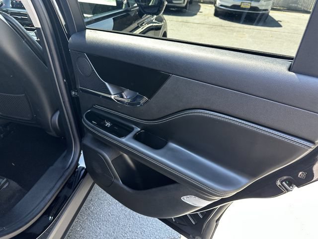 Certified 2024 Lincoln Corsair AWD w/ Equipment Group 101A image 40