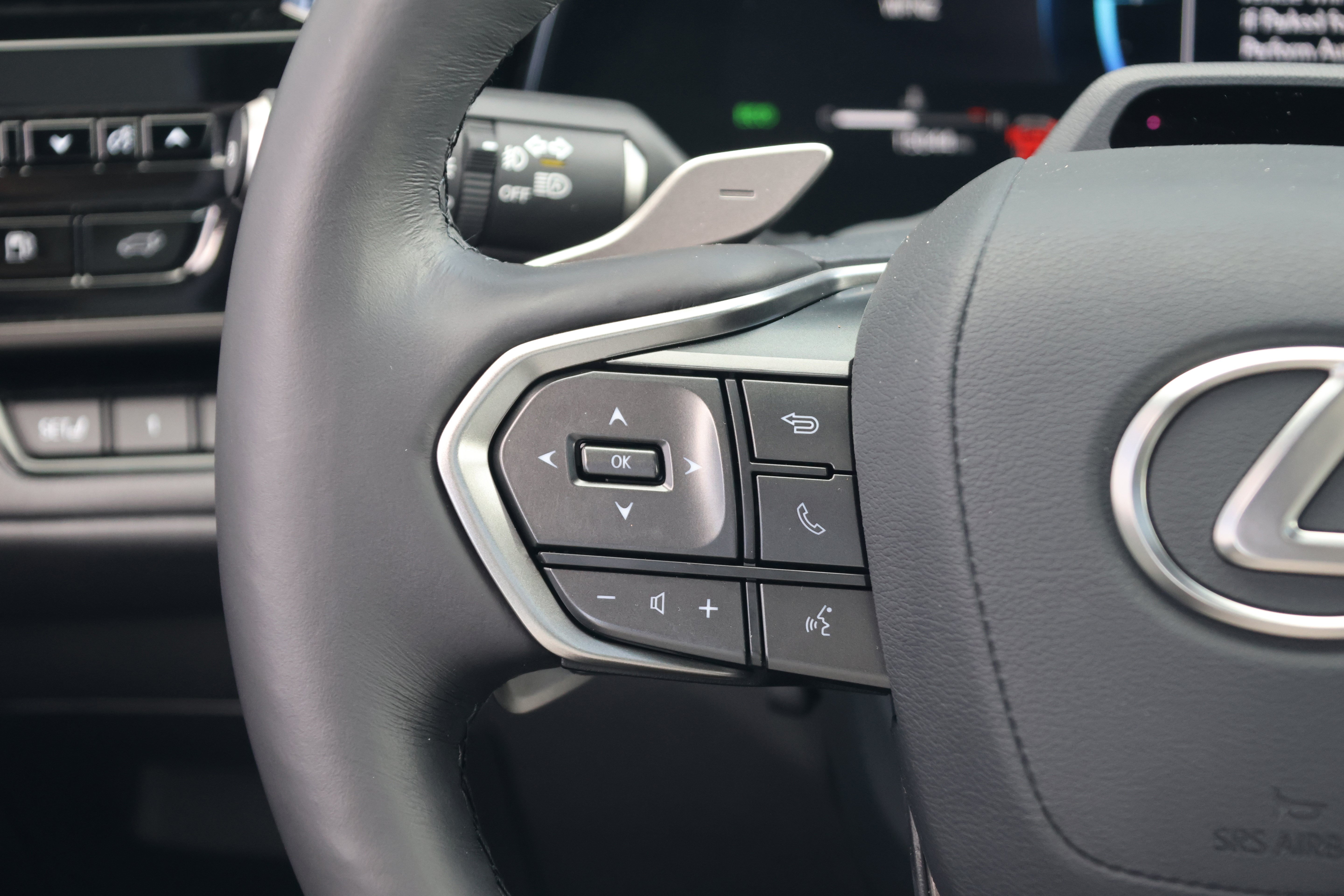 Certified 2025 Lexus TX 350 FWD w/ Technology Package image 31