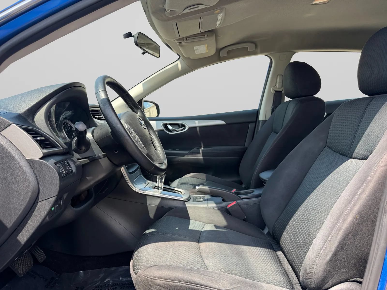 Used 2015 Nissan Sentra SR FWD image 16