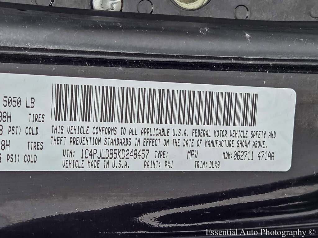 Used 2019 Jeep Cherokee Limited image 39