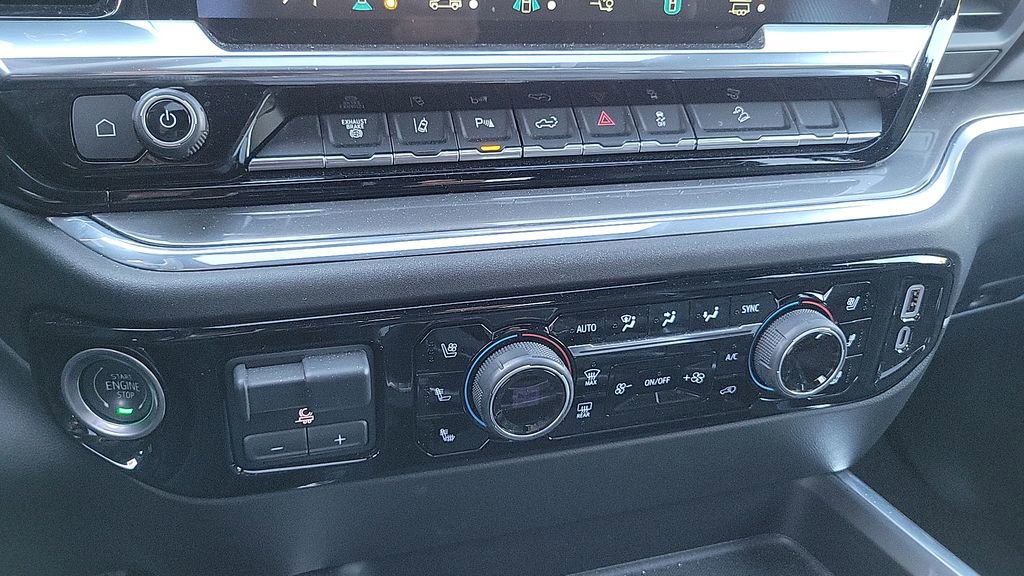 Used 2024 Chevrolet Silverado 2500 High Country w/ High Country Premium Package image 27