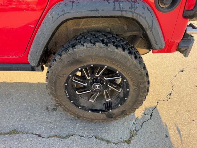 Used 2018 Jeep Wrangler Unlimited Sport S AWD/4WD image 6