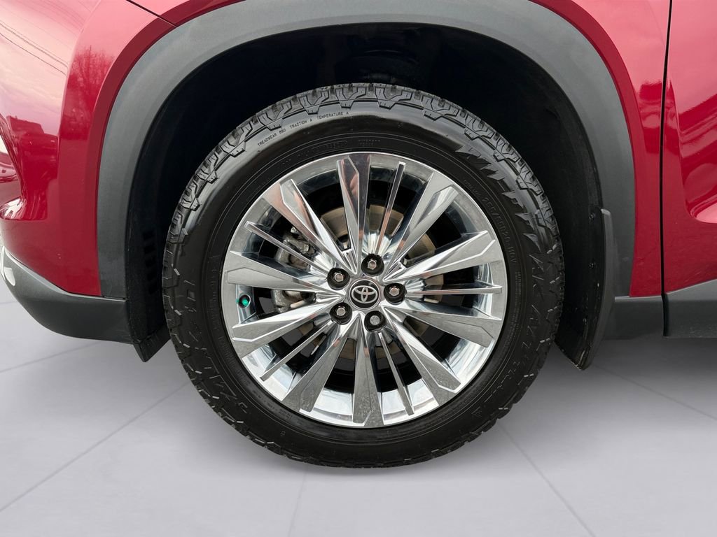 Certified 2024 Toyota Grand Highlander Platinum AWD/4WD image 9