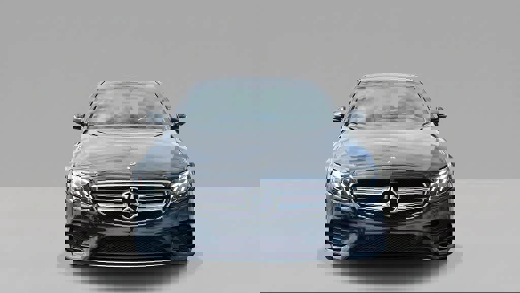 Certified 2019 Mercedes-Benz E 300 4MATIC image 9