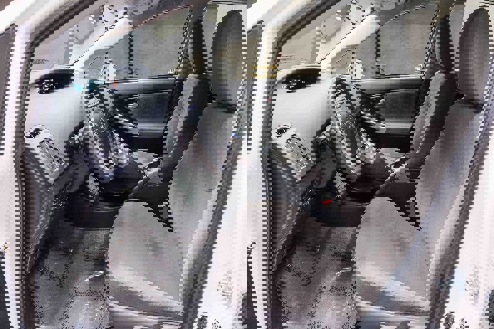 Used 2015 Toyota Prius Prime Plug-In Hybrid image 16