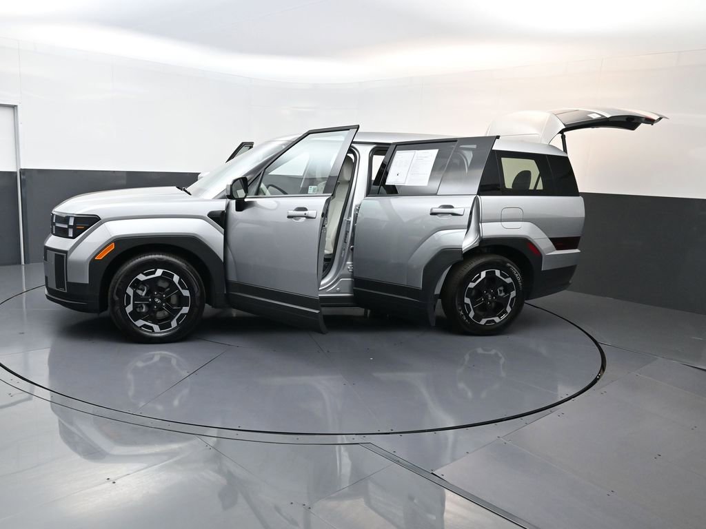 Certified 2025 Hyundai Santa Fe SE image 32