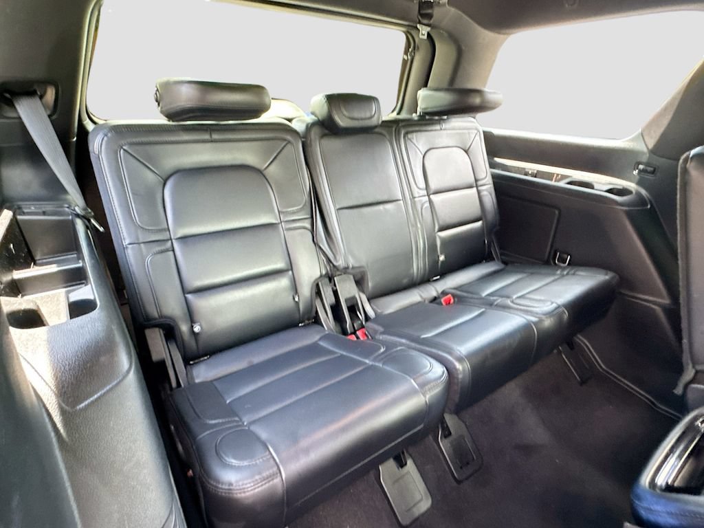 Used 2021 Lincoln Navigator Reserve AWD/4WD image 30