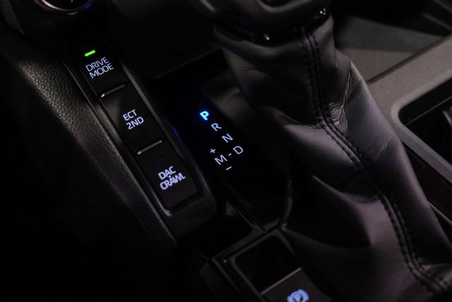 Used 2025 Toyota Land Cruiser image 40