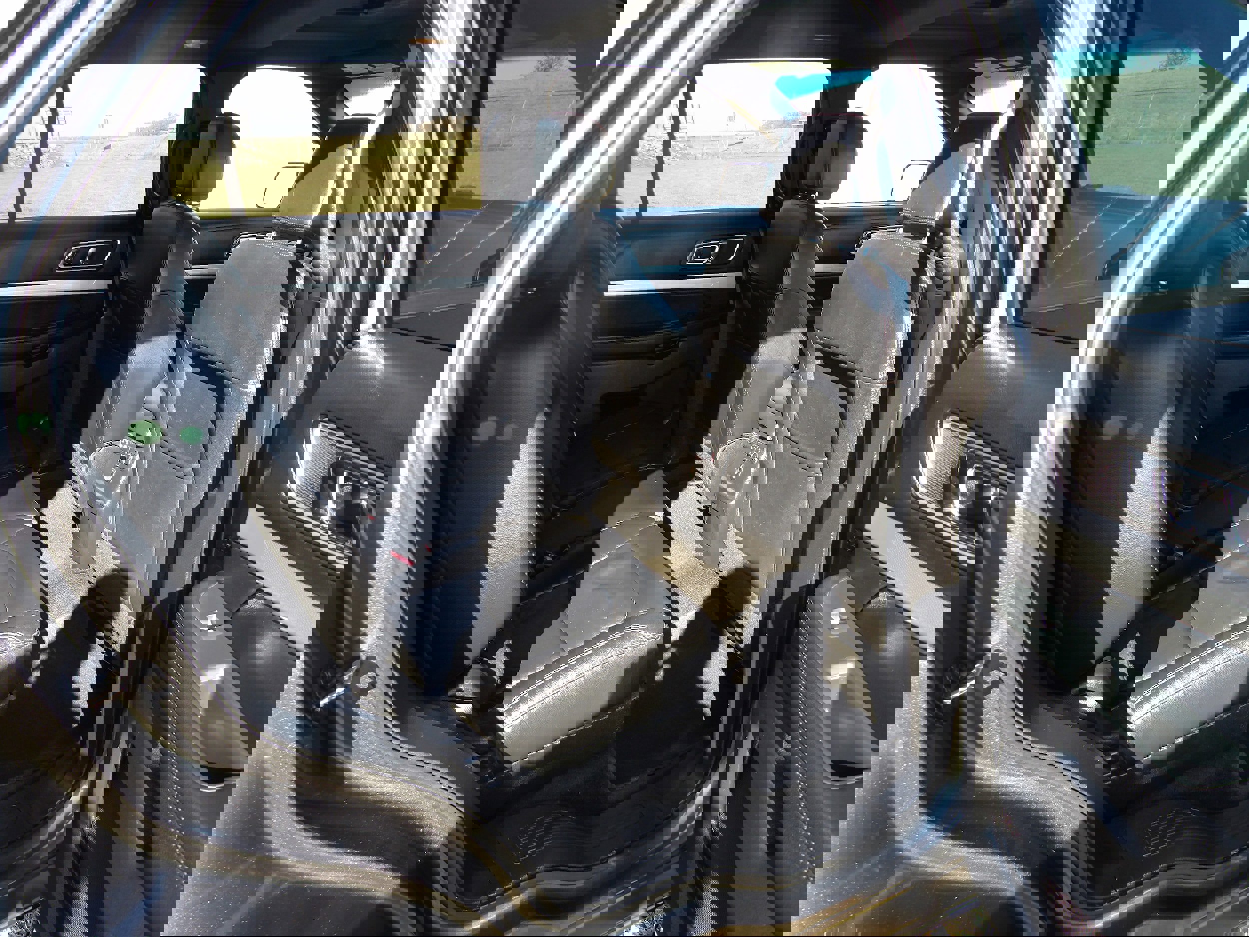 Used 2016 Ford Explorer XLT w/ Equipment Group 202A image 11