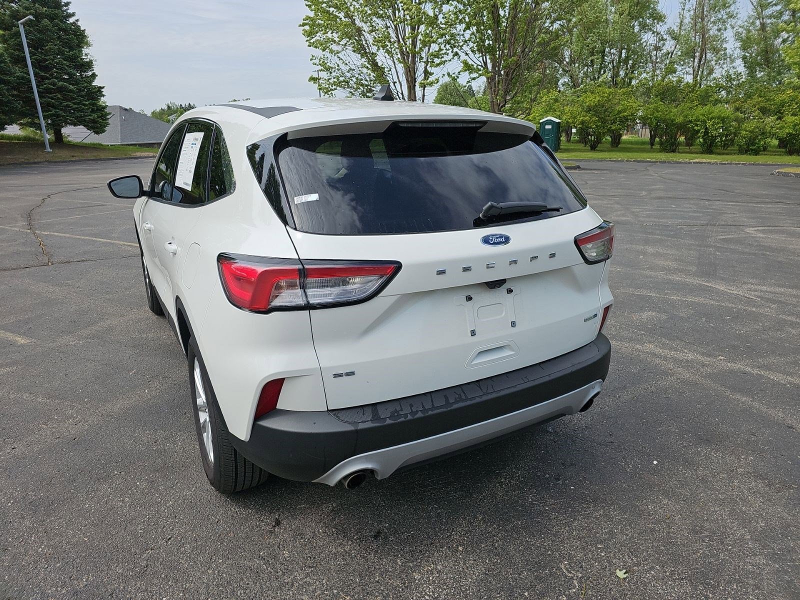 Used 2020 Ford Escape SE AWD/4WD image 3