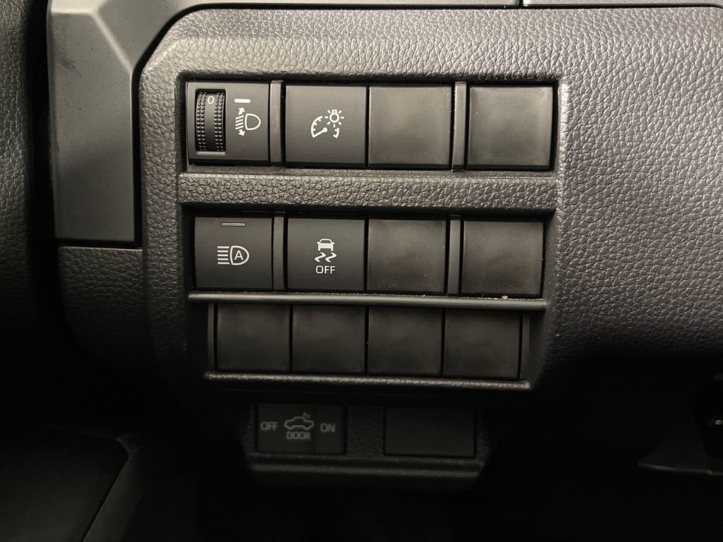 Certified 2025 Toyota Tacoma SR RWD image 28
