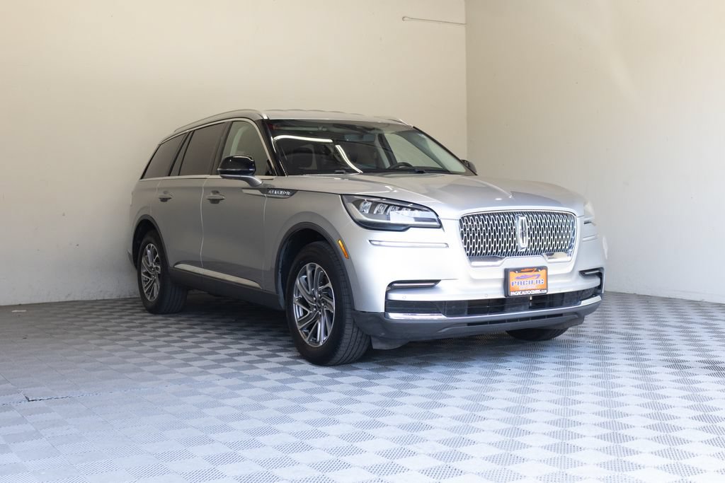 Used 2023 Lincoln Aviator AWD image 6