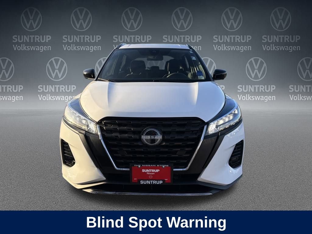 Used 2023 Nissan Kicks SR image 10