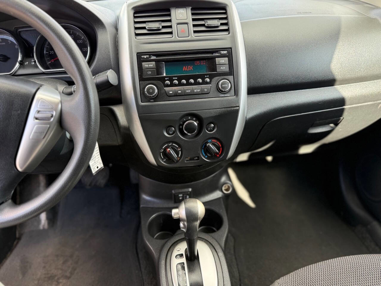 Used 2018 Nissan Versa SV image 10