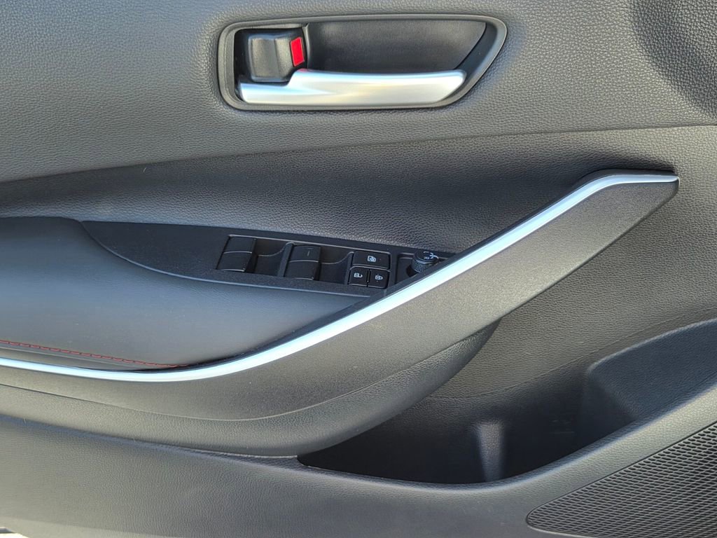 Certified 2025 Toyota Corolla SE image 24