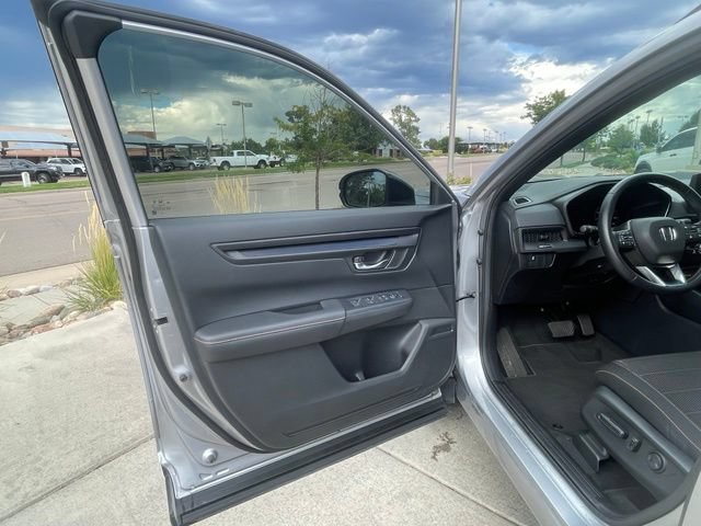 Used 2025 Honda CR-V Sport image 13