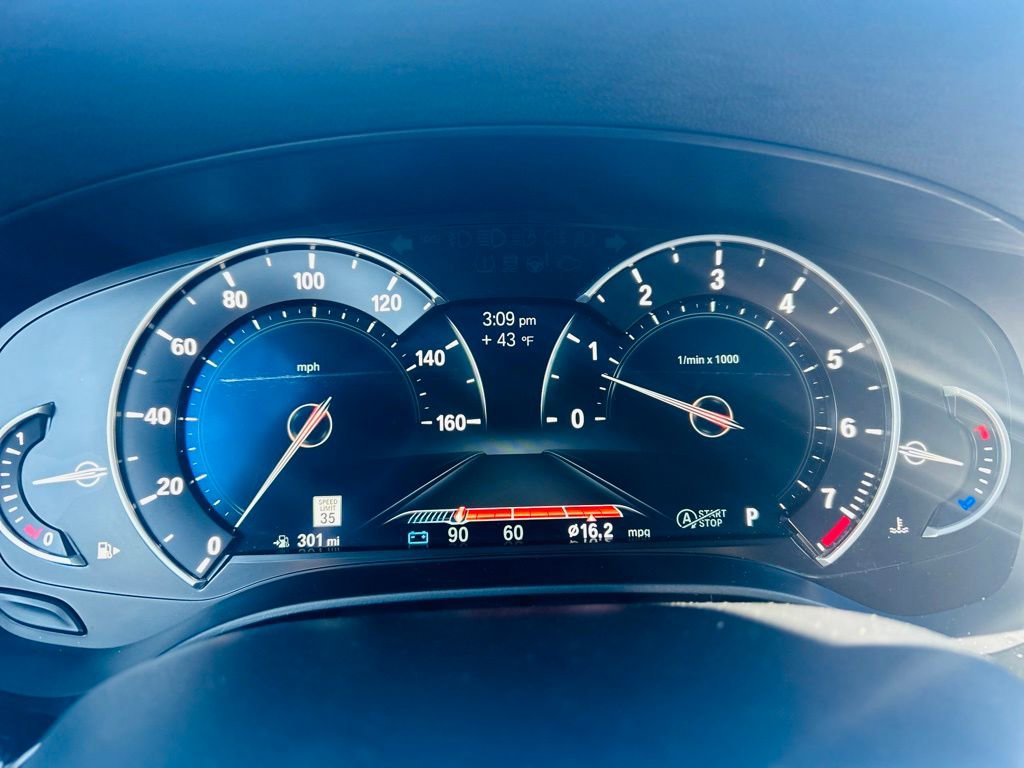 Used 2018 BMW 530i xDrive AWD/4WD image 33
