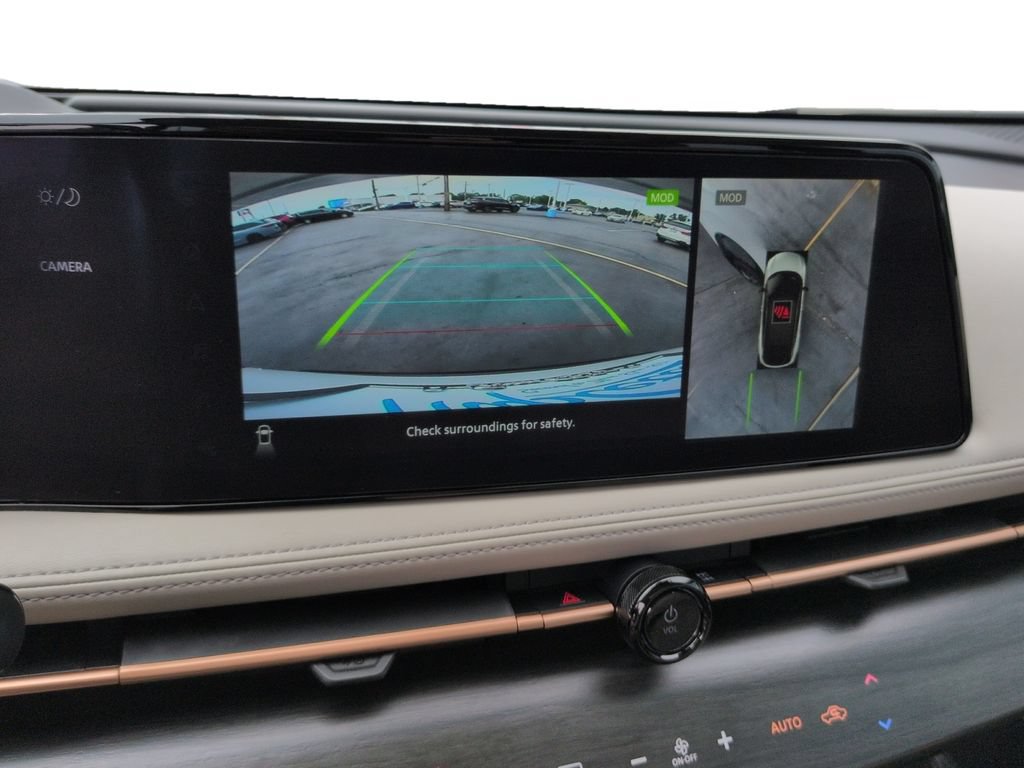 Used 2024 Nissan Ariya AWD image 16