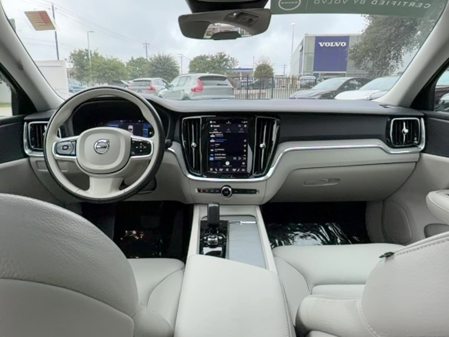 Certified 2024 Volvo S60 B5 Plus FWD image 17