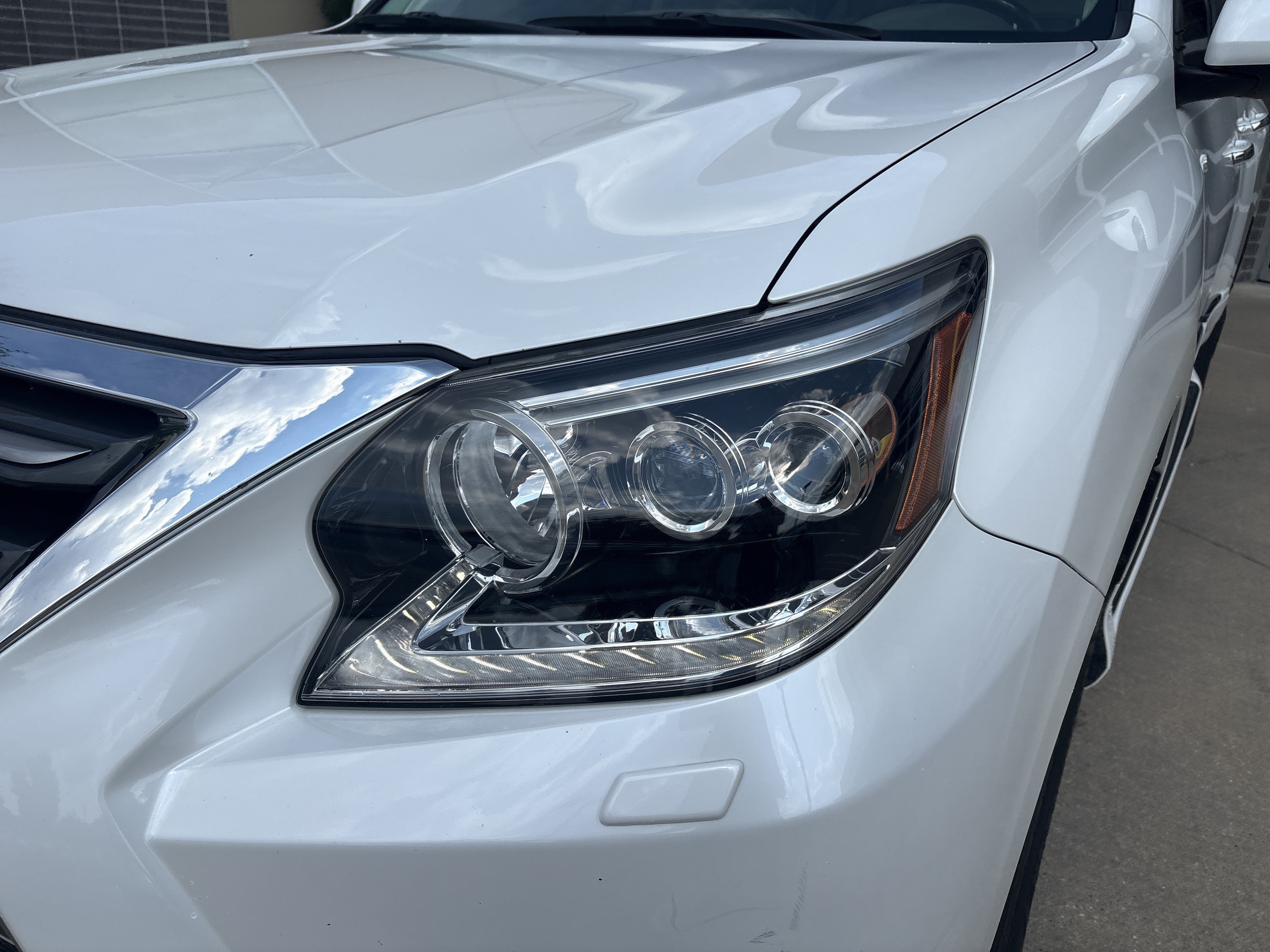 Used 2015 Lexus GX 460 w/ Premium Package AWD/4WD image 6