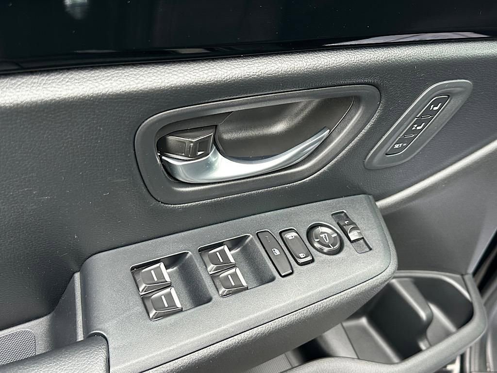 Used 2023 Honda Pilot Touring image 19