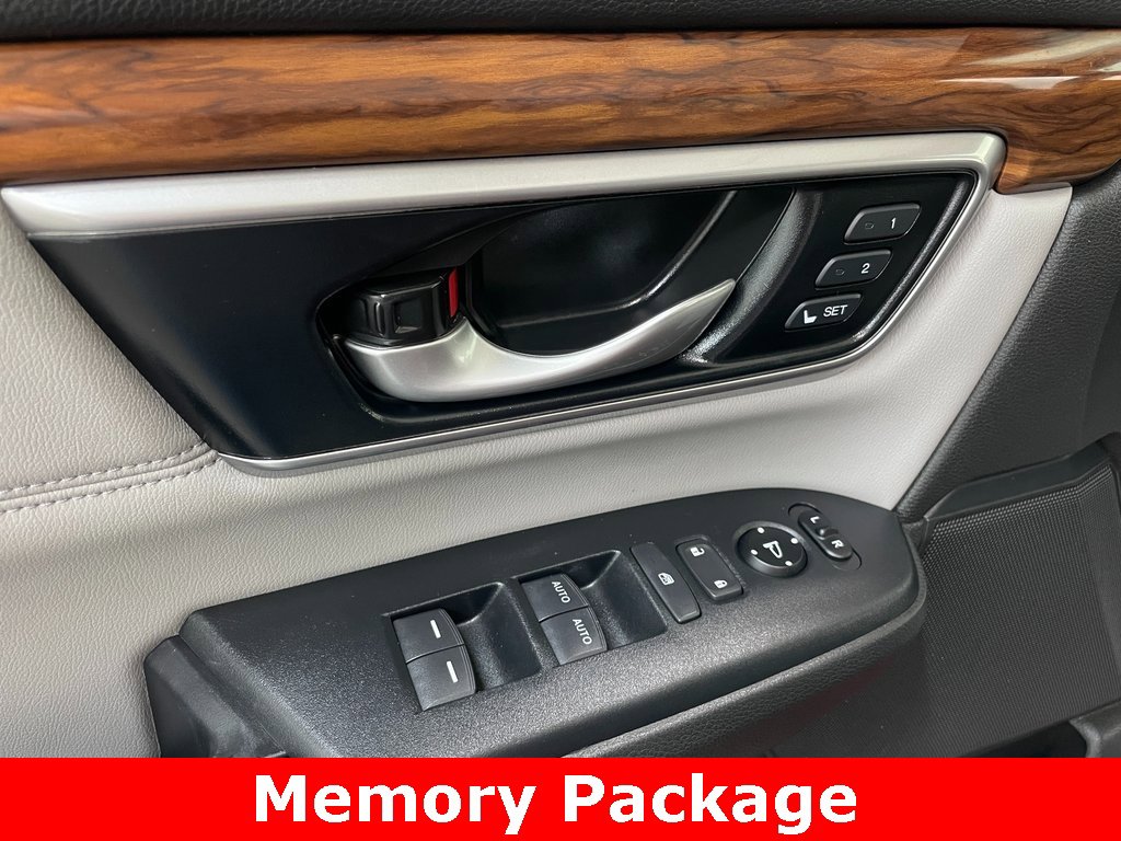 Used 2022 Honda CR-V Touring image 10