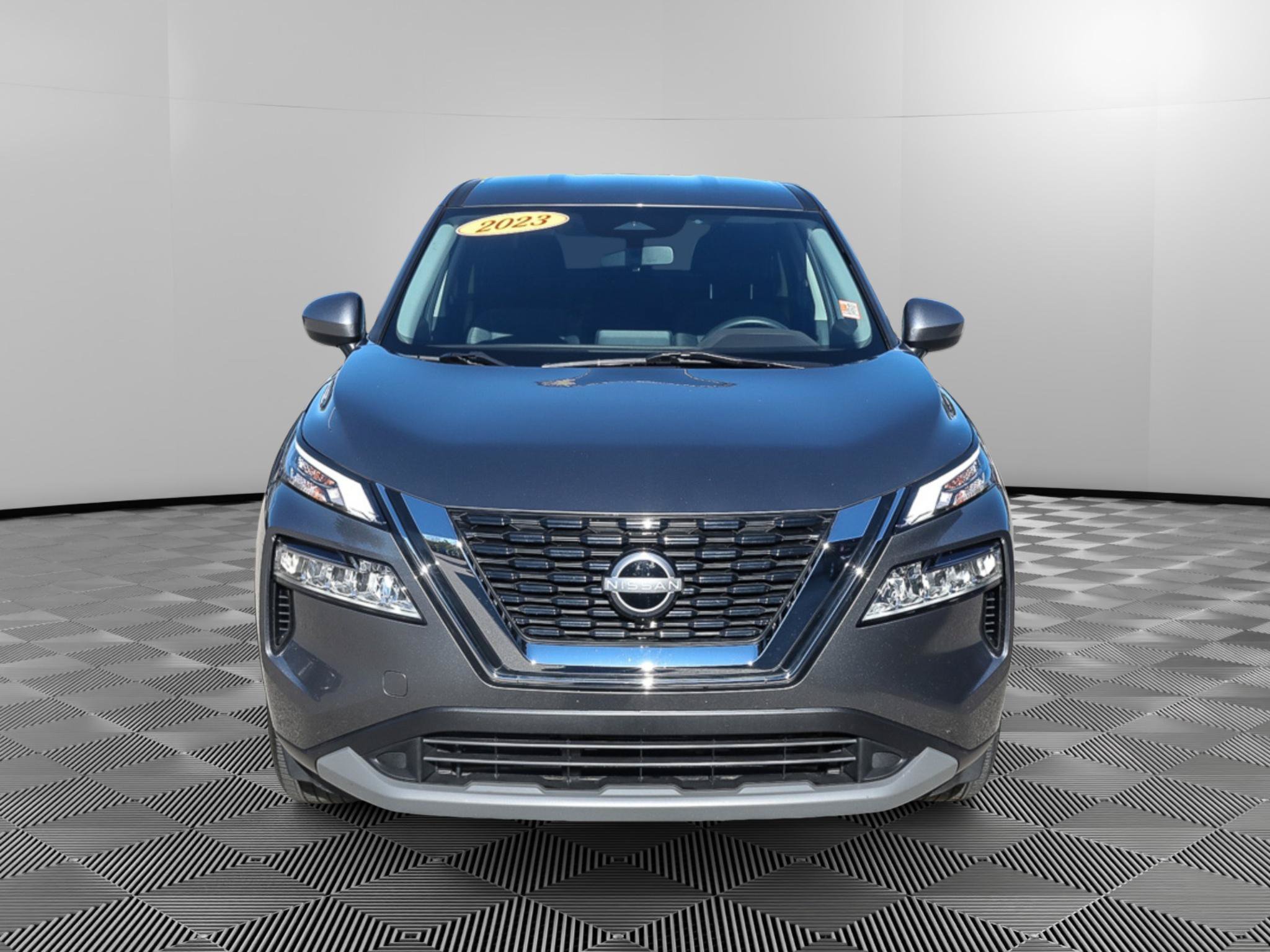 Used 2023 Nissan Rogue SV AWD/4WD image 10