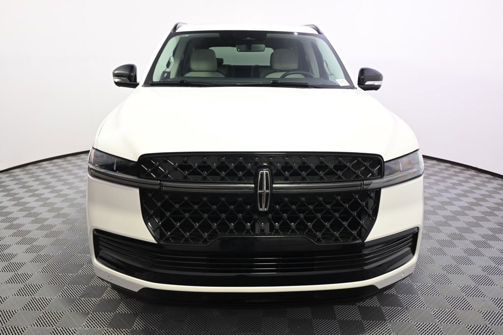 New 2026 Lincoln Navigator Reserve w/ Jet Appearance Package AWD/4WD image 10