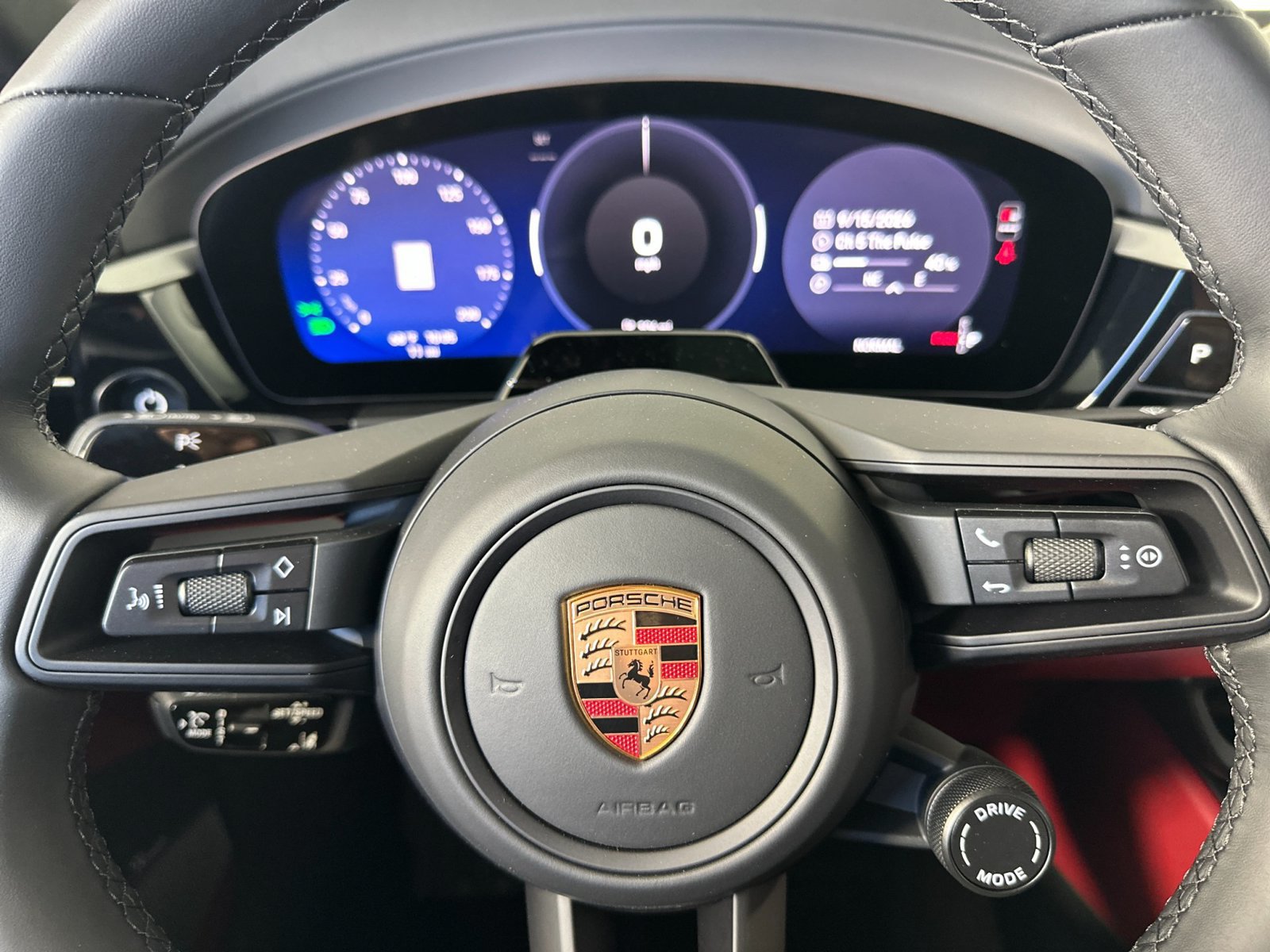 New 2026 Porsche Macan 4 Electric AWD/4WD image 28