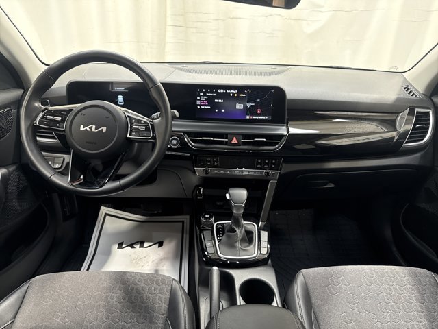 Certified 2025 Kia Seltos S FWD image 22