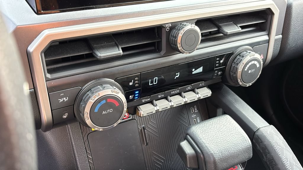 Used 2025 Toyota 4Runner TRD Off-Road Premium w/ Tow Technology Package AWD/4WD image 22