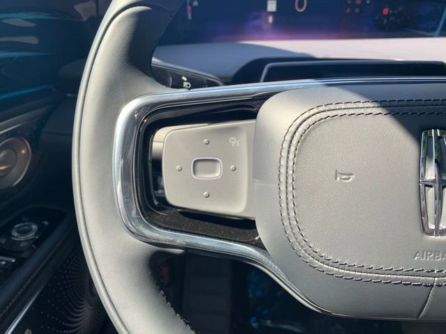 New 2025 Lincoln Nautilus Reserve image 23