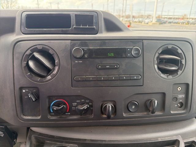 Used 2014 Ford E-250 and Econoline 250 w/ Power Group image 17