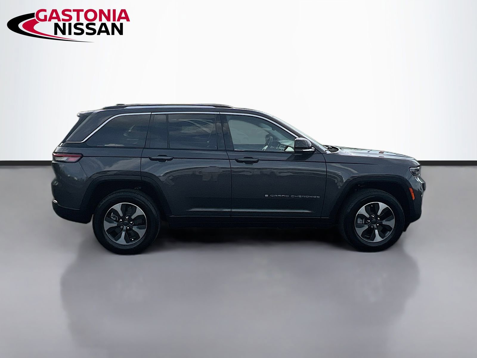 Used 2023 Jeep Grand Cherokee 4WD 4xe image 10