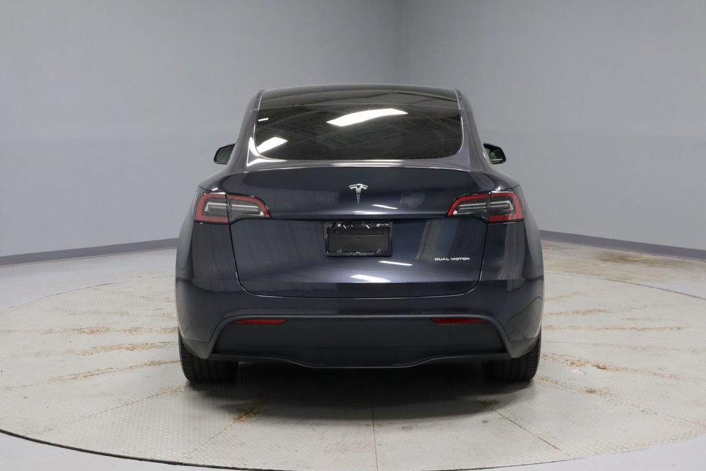 Used 2024 Tesla Model Y Long Range AWD/4WD image 12