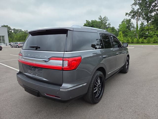 Used 2021 Lincoln Navigator Reserve w/ Luxury Package AWD/4WD image 3