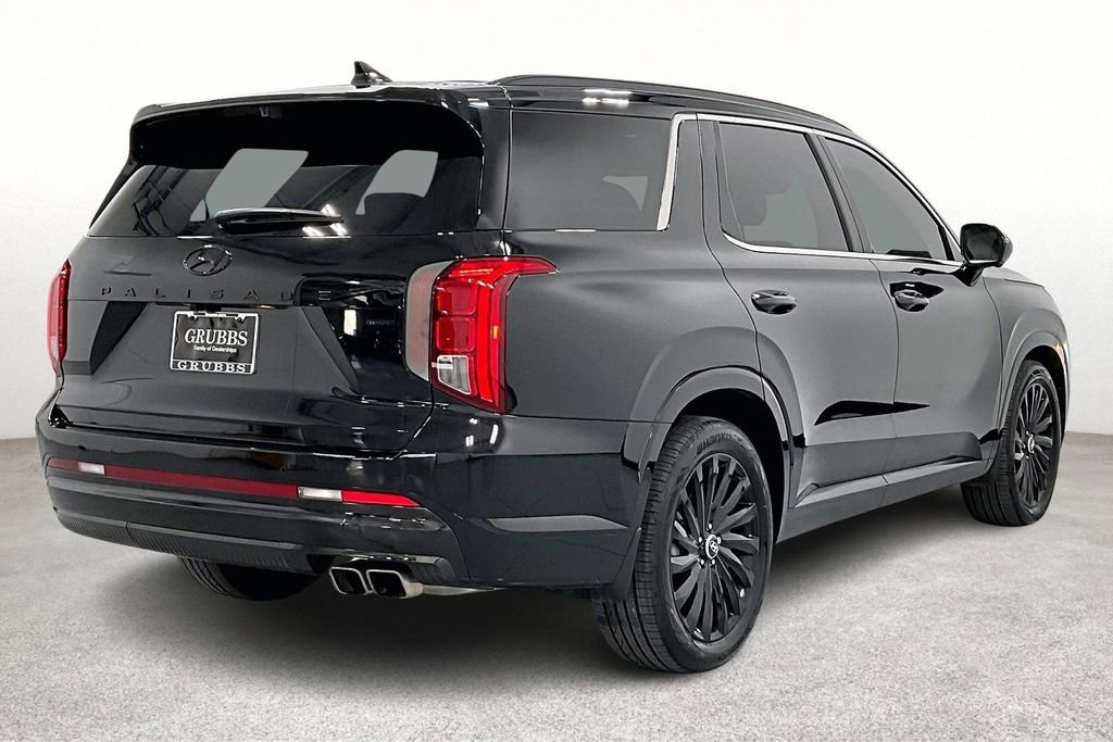 Used 2025 Hyundai Palisade Calligraphy image 2