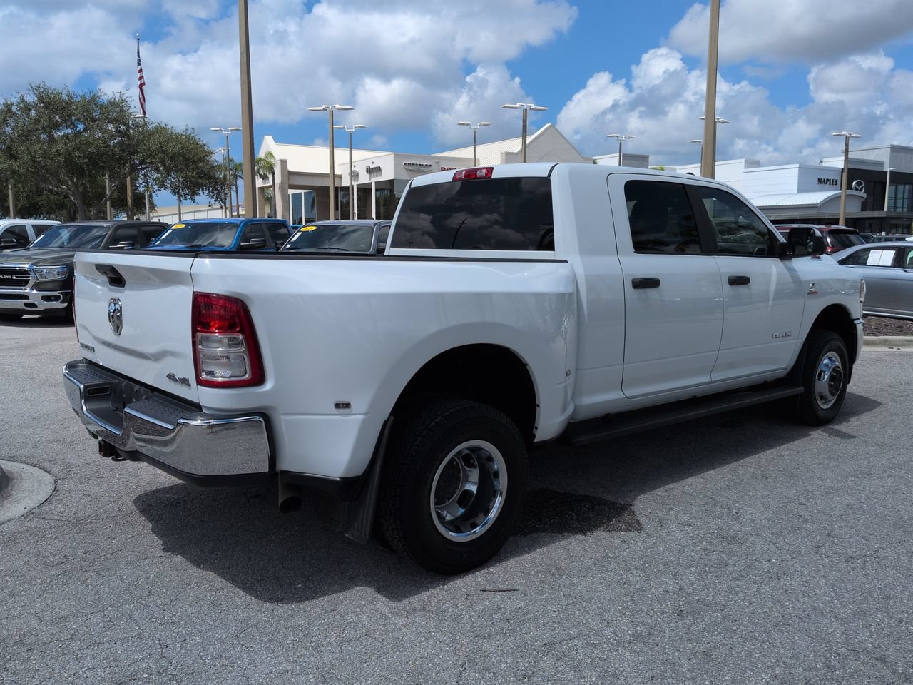 Used 2022 RAM 3500 Big Horn w/ Level A Equipment Group AWD/4WD image 5