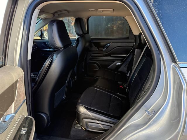 Used 2023 Lincoln Corsair AWD w/ Equipment Group 101A image 4