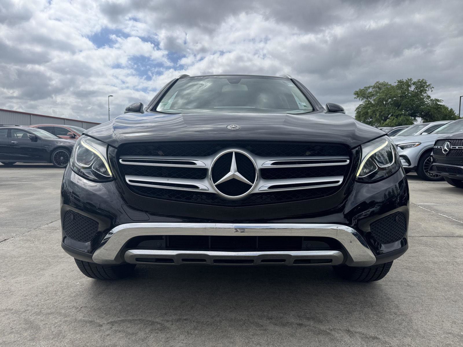 Used 2019 Mercedes-Benz GLC 300 image 2