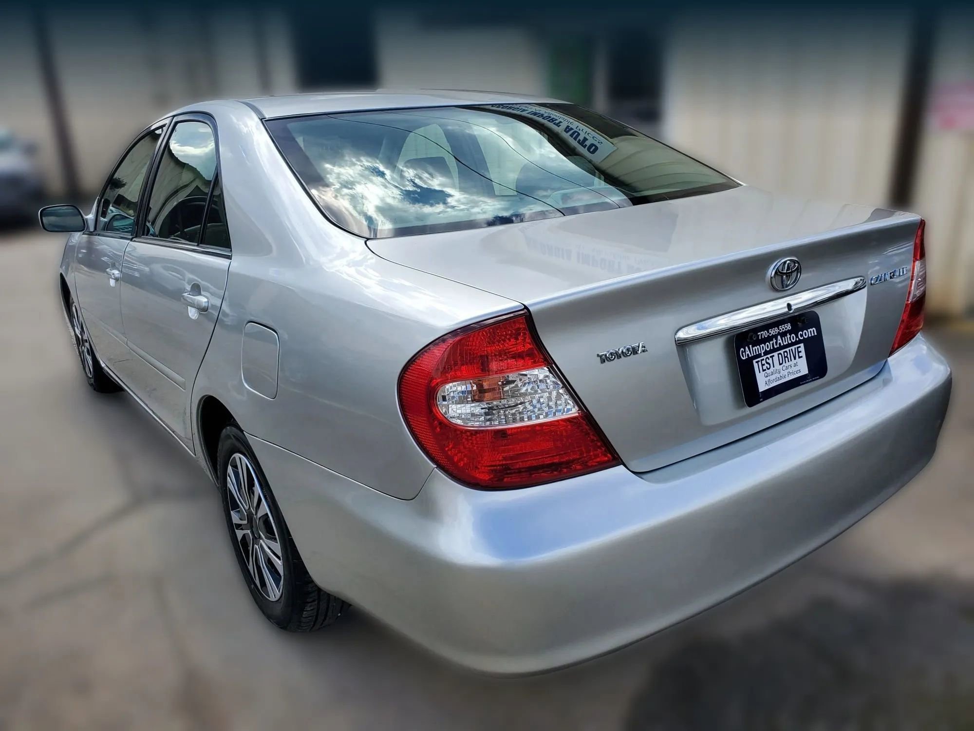 Used 2004 Toyota Camry LE image 5