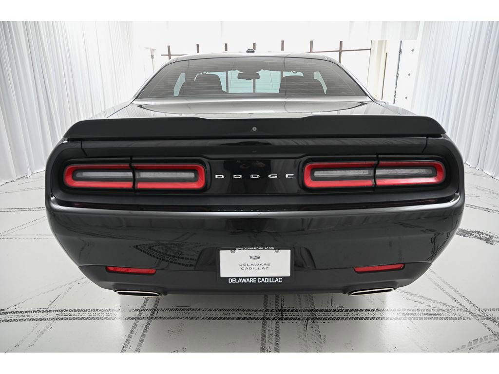 Used 2019 Dodge Challenger SXT w/ Blacktop Package image 6