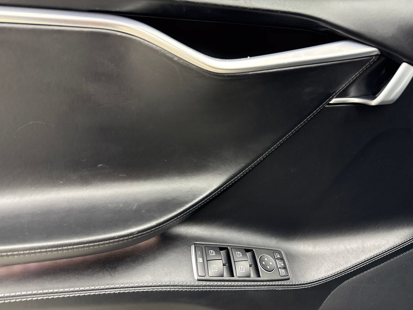 Used 2017 Tesla Model S 75D AWD/4WD image 40