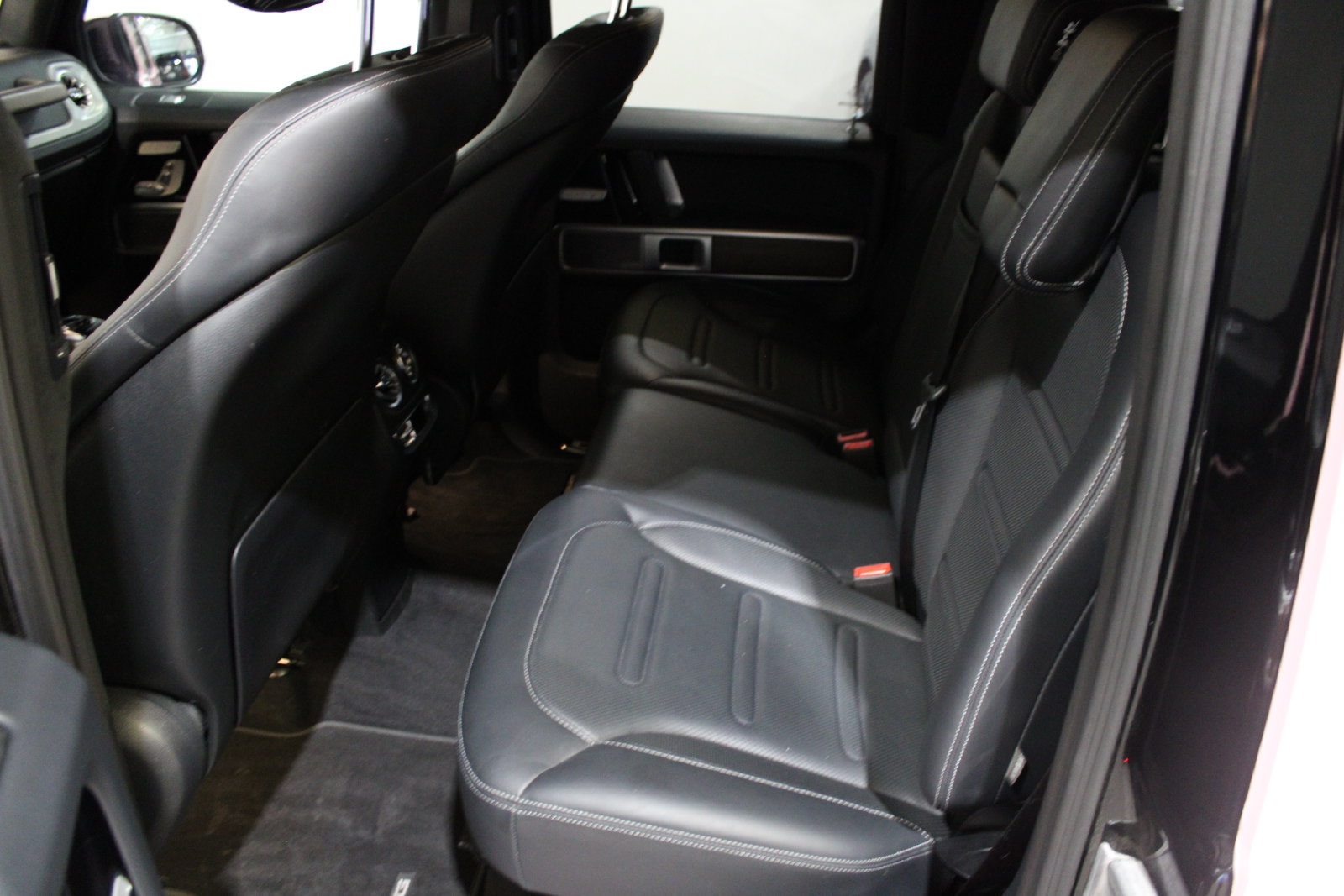 Used 2024 Mercedes-Benz G 550 image 17