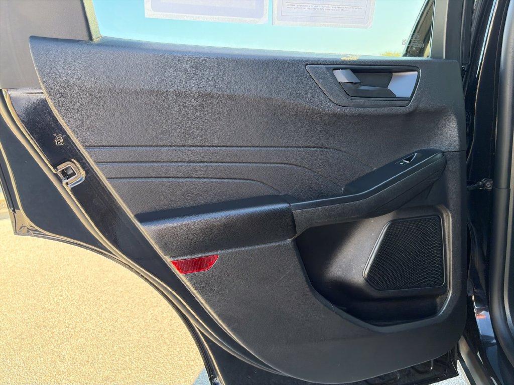 Used 2025 Ford Escape Active AWD/4WD image 26